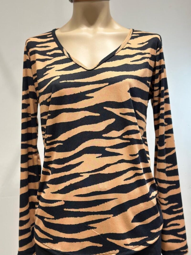 Remera Carolina